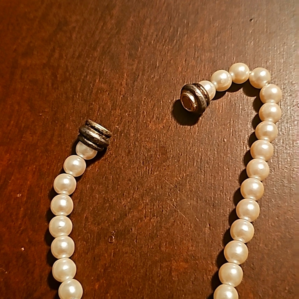 Vintage Faux Pearl Necklace, Magnetc Clasp Closure, 30"